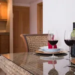 Appartement Plaza Cavana 5 *