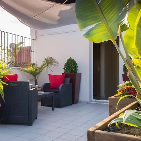 Plaza Cavana 5 *
