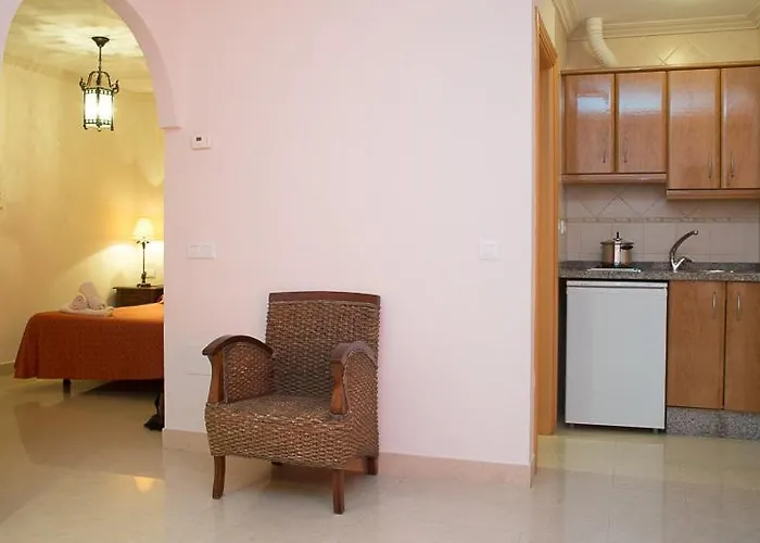 Plaza Cavana 5 ネルハ