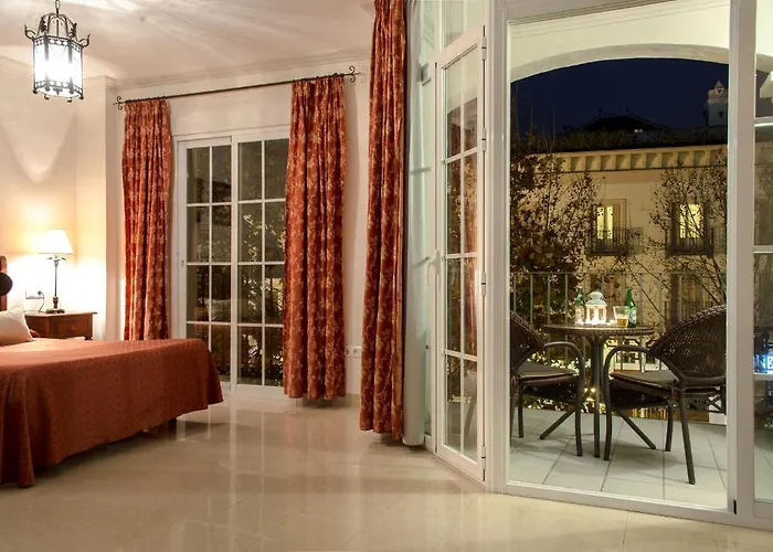 Plaza Cavana 5 نيرخا