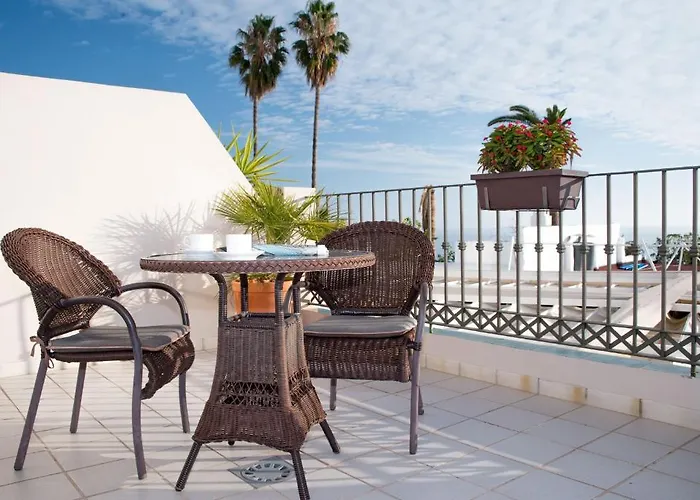 Plaza Cavana 5 * نيرخا